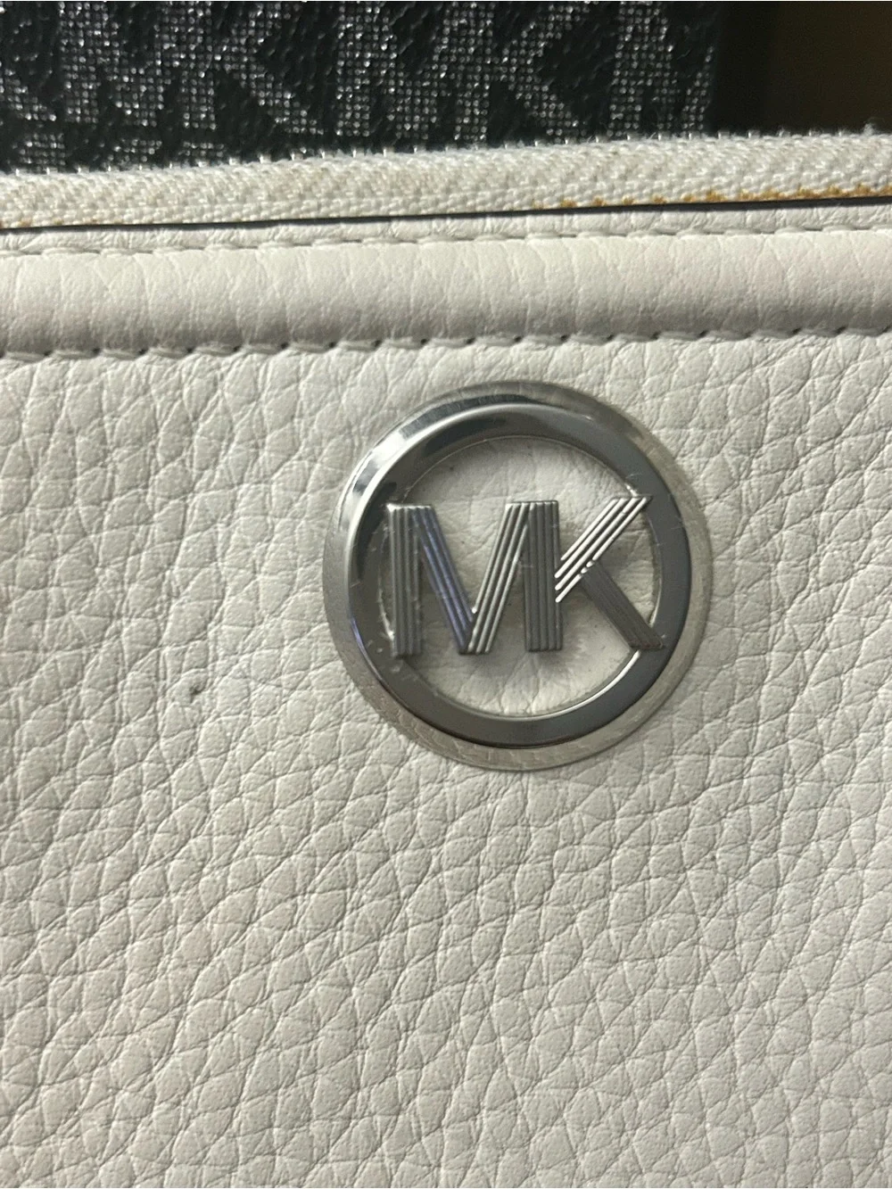 Michael Kors black mk